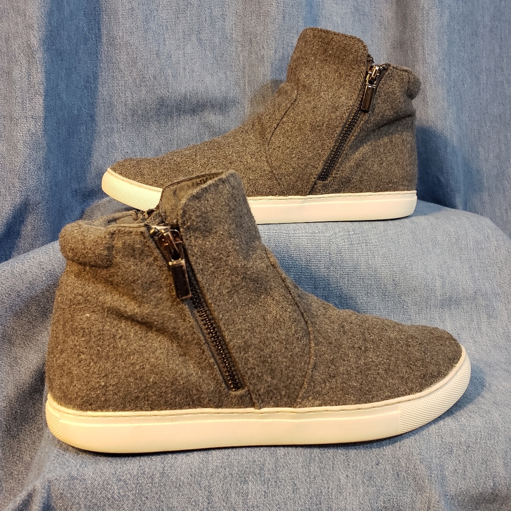 Kenneth Cole Sneaker